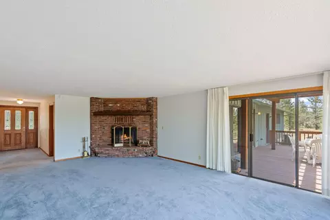 Living - 64415 Quail Dr, Bend, OR 97703 photo 2 of 5