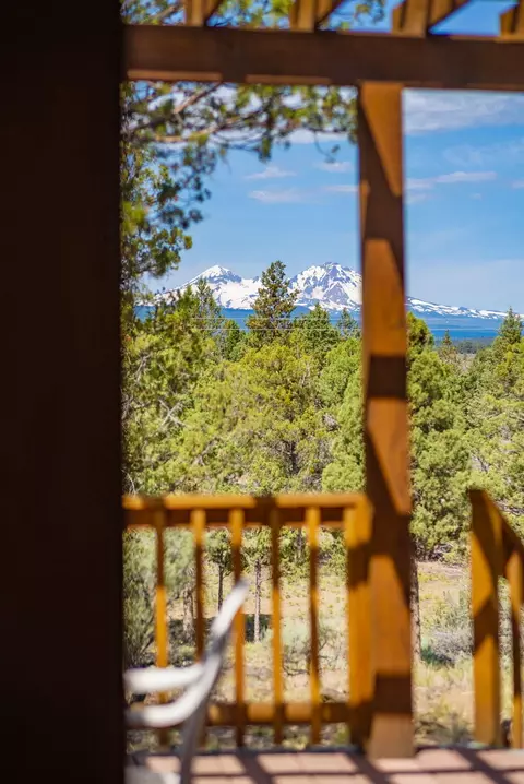 Exterior - 64415 Quail Dr, Bend, OR 97703 photo 15 of 17