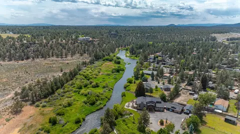 View/Area - 64415 Quail Dr, Bend, OR 97703 photo 8 of 10