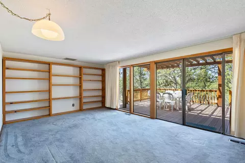 Living - 64415 Quail Dr, Bend, OR 97703 photo 4 of 5