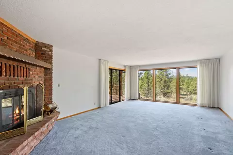 Living - 64415 Quail Dr, Bend, OR 97703 photo 1 of 5