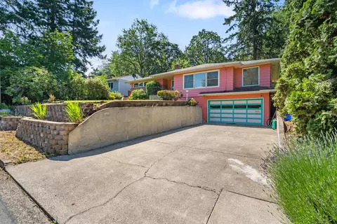 Exterior - 2120 W 23rd Ave, Eugene, OR 97405 photo 2 of 9