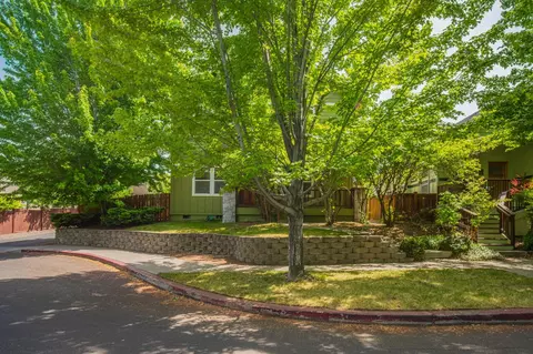 62713 Larkview Rd, Bend, OR 97701