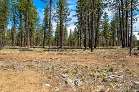 lava springs loop, Bend, OR 97707 photo 2