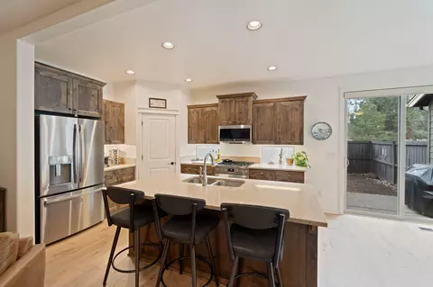 60367 SE Hedgewood Ln, Bend, OR 97702 photo 12