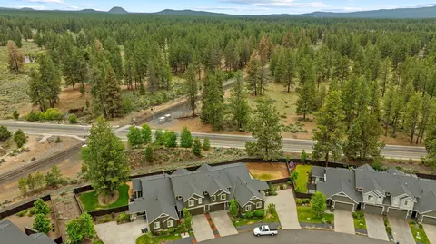 60367 SE Hedgewood Ln, Bend, OR 97702 photo 38