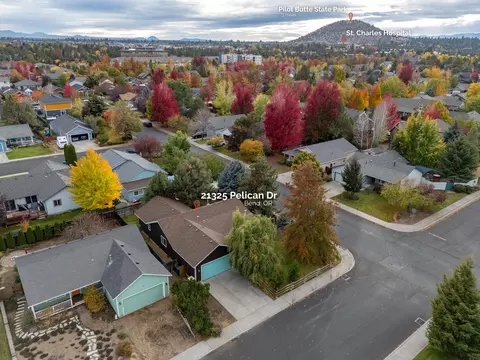21325 Pelican Dr, Bend, OR 97701