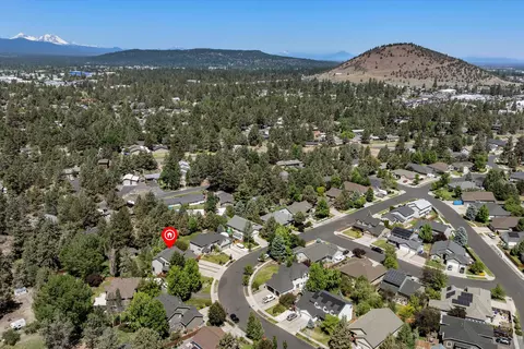 View/Area - 351 SE Soft Tail Loop, Bend, OR 97702 photo 4 of 7