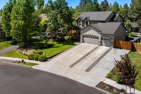 View/Area - 351 SE Soft Tail Loop, Bend, OR 97702 photo 1 of 7