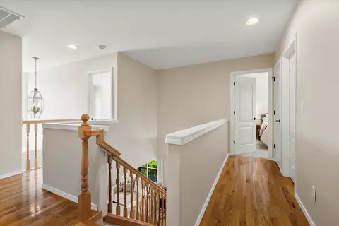 Entry Way - 351 SE Soft Tail Loop, Bend, OR 97702 photo 5 of 6