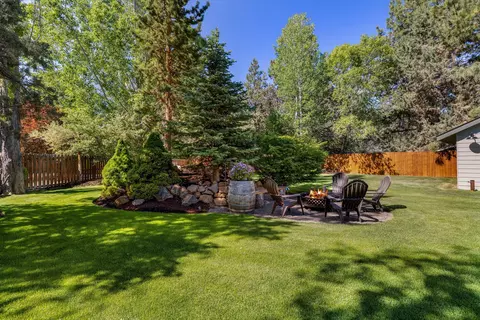 Exterior - 351 SE Soft Tail Loop, Bend, OR 97702 photo 9 of 19