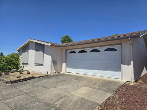 555 Freeman Rd UNIT 188, Central Point, OR 97502