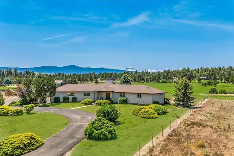 64515 Rock Springs Rd, Bend, OR 97703