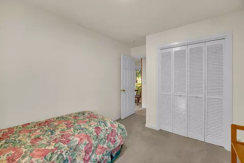 Bedroom - 60142 W Ridgeview Dr, Bend, OR 97702 photo 2 of 7