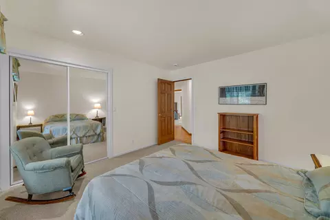 Bedroom - 60142 W Ridgeview Dr, Bend, OR 97702 photo 7 of 7
