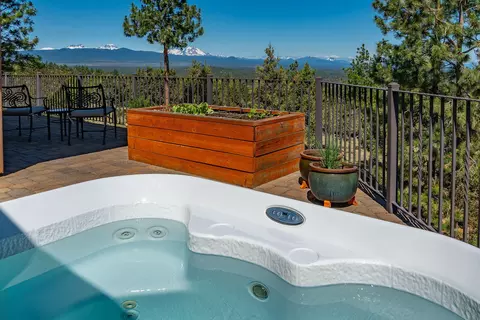 1320 NW Remarkable Dr, Bend, OR 97703 photo 28