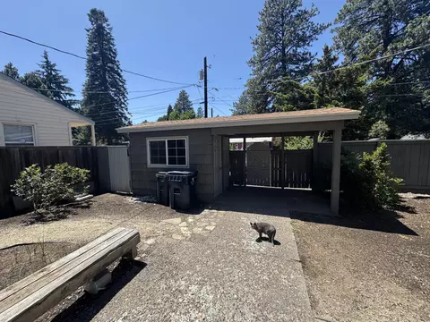 718 NE 9th St, Bend, OR 97701 photo 15