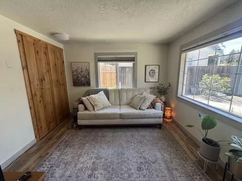 718 NE 9th St, Bend, OR 97701 photo 7