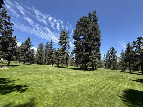 718 NE 9th St, Bend, OR 97701 photo 30
