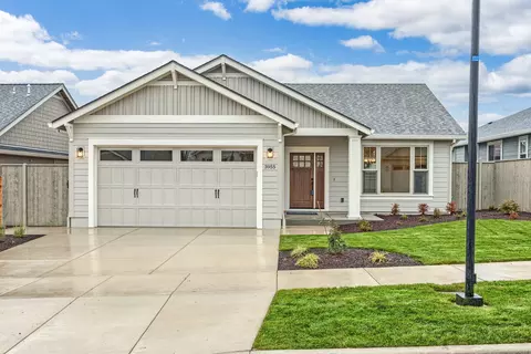 3955 Colorado Dr, Medford, OR 97504