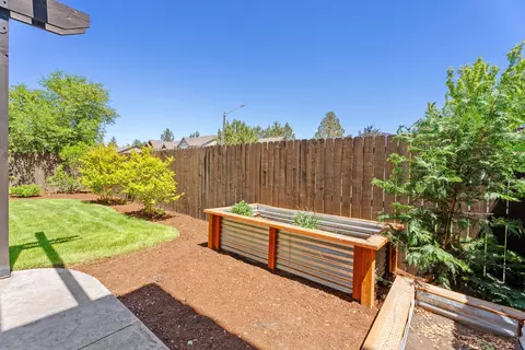 20542 Barrows Ct, Bend, OR 97702 photo 38
