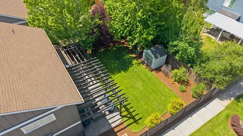 20542 Barrows Ct, Bend, OR 97702 photo 32
