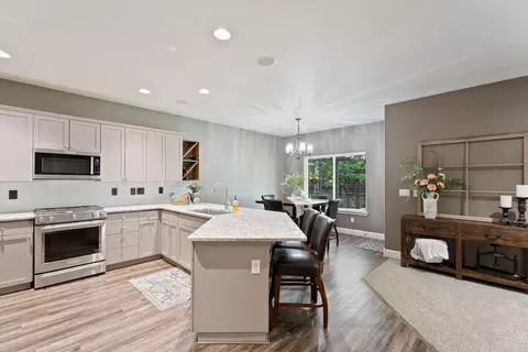 20542 Barrows Ct, Bend, OR 97702 photo 12