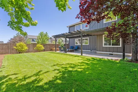 20542 Barrows Ct, Bend, OR 97702 photo 35