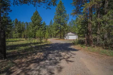 15893 Fir Rd, La Pine, OR 97739