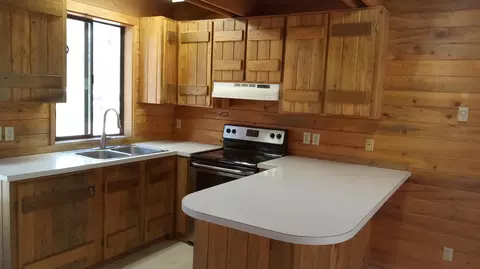 Kitchen - 52192 Elderberry Ln, La Pine, OR 97739 photo 2 of 2
