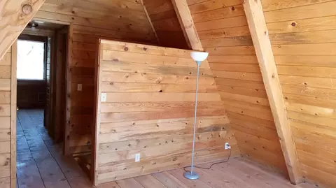 Entry Way - 52192 Elderberry Ln, La Pine, OR 97739 photo 3 of 5