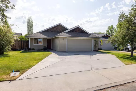 1172 NW 22nd Pl #OR, Redmond, OR 97756