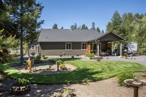 Exterior - 16121 Lava Dr, La Pine, OR 97739 photo 2 of 9