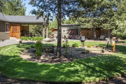 Exterior - 16121 Lava Dr, La Pine, OR 97739 photo 6 of 9