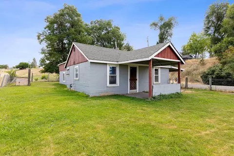 518 NE Barnes Rd, Prineville, OR 97754