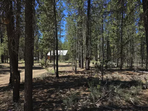 52225 Lechner Ln, La Pine, OR 97739