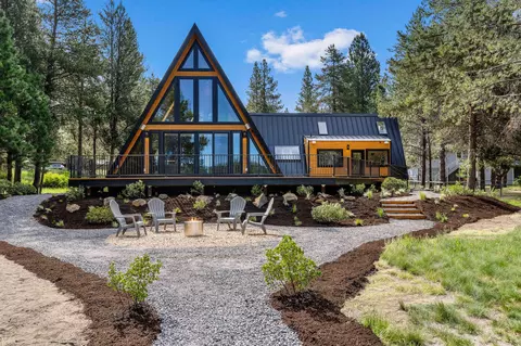 54665 Silver Fox Dr, Bend, OR 97707 photo 1