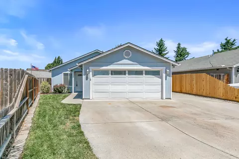 113 Horton Cir, Medford, OR 97501