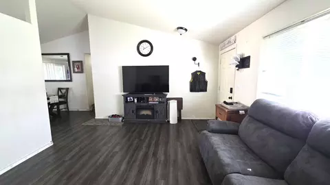 123 Eagle View Dr, Eagle Point, OR 97524 photo 2