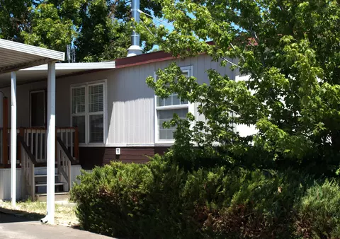 6850 Downing Rd #73, Central Point, OR 97502