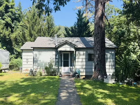 950 W Evans Creek Rd, Rogue River, OR 97537