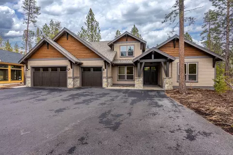 56887 Dancing Rock Loop #15B, Bend, OR 97707