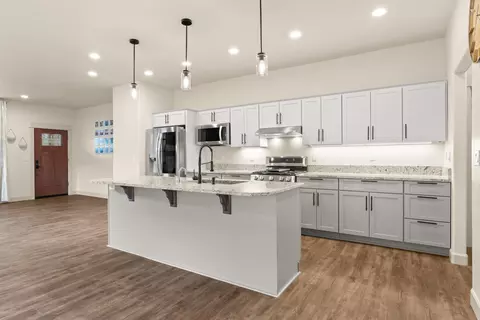 Kitchen - 63227 Brad St, Bend, OR 97701 photo 4 of 4