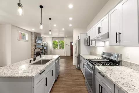 Kitchen - 63227 Brad St, Bend, OR 97701 photo 3 of 4