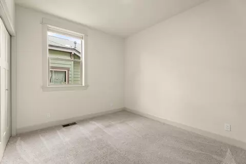 Bedroom - 63227 Brad St, Bend, OR 97701 photo 4 of 4