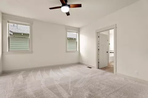 Bedroom - 63227 Brad St, Bend, OR 97701 photo 2 of 4