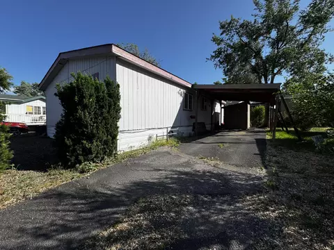 1663 Greensprings Dr #10, Klamath Falls, OR 97601
