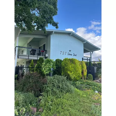 737 Stevens St #209, Medford, OR 97504