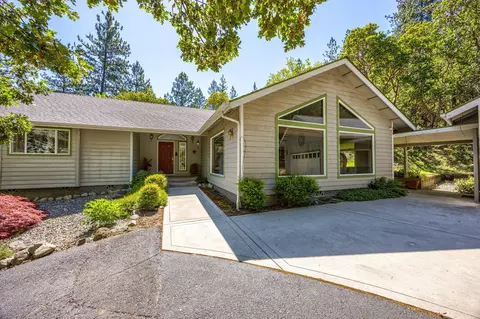 6293 Donaldson Rd, Grants Pass, OR 97526