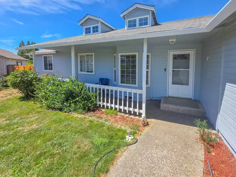 1453 SW Silver Maple Way, Grants Pass, OR 97526